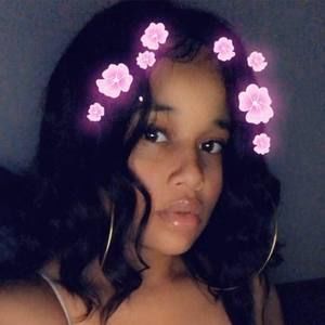 Meet your Posher, Shania